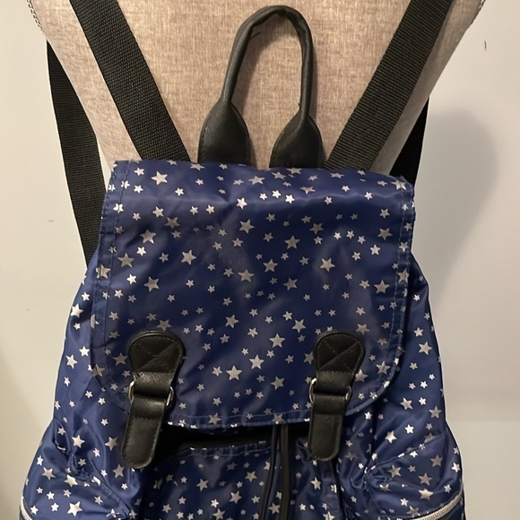 AMERICAN EAGLE
Payless American Eagle silver stars with blue Backpack /Dark Blue - Picture 2 of 8